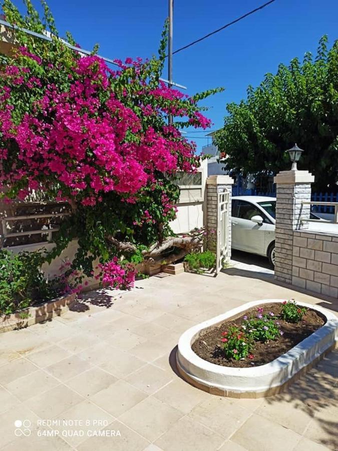 Apartment Sea Breeze 2 *